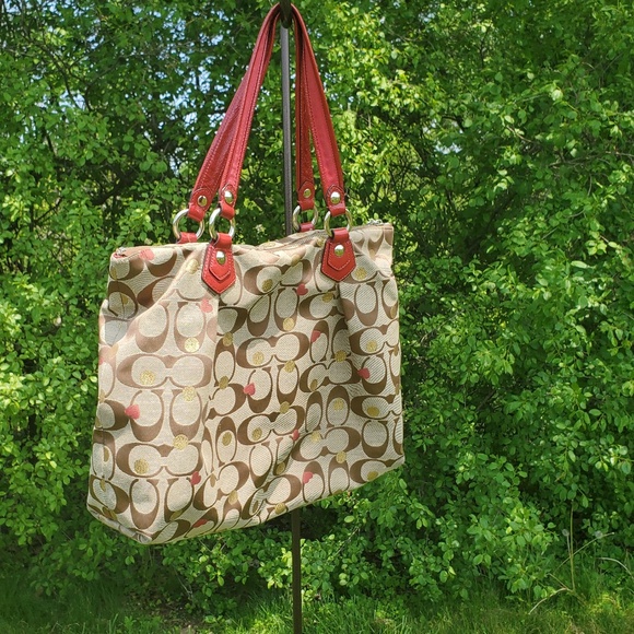 ♻️DONATED ♻️ Coach (Heart) Poppy Handbag - Picture 6 of 13